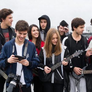 Спортивные куртки истинных меломанов